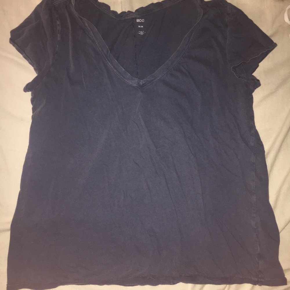 URBAN OUTFITTERS TEE